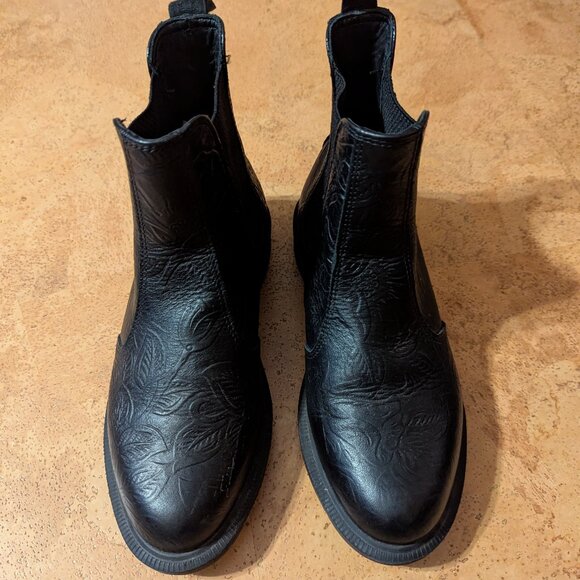 Dr. Martens Shoes - Doc Martens flora Chelsea Boot size 7